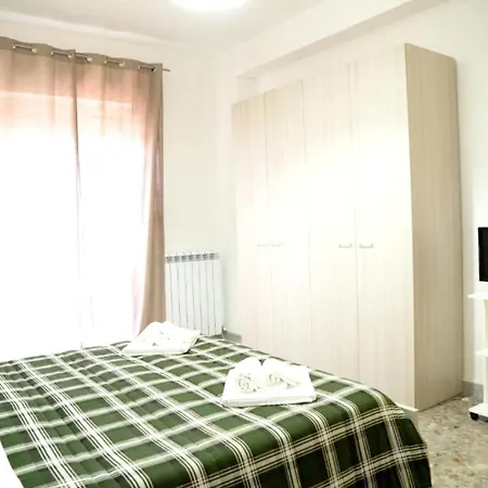 With 2 Bedrooms In With Wifi * Lamezia Terme