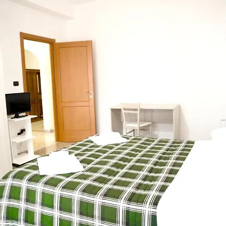 With 2 Bedrooms In With Wifi