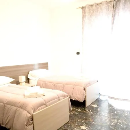With 2 Bedrooms In With Wifi Διαμέρισμα *