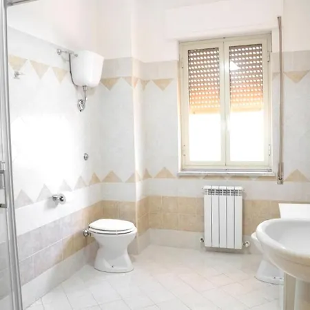 With 2 Bedrooms In With Wifi *